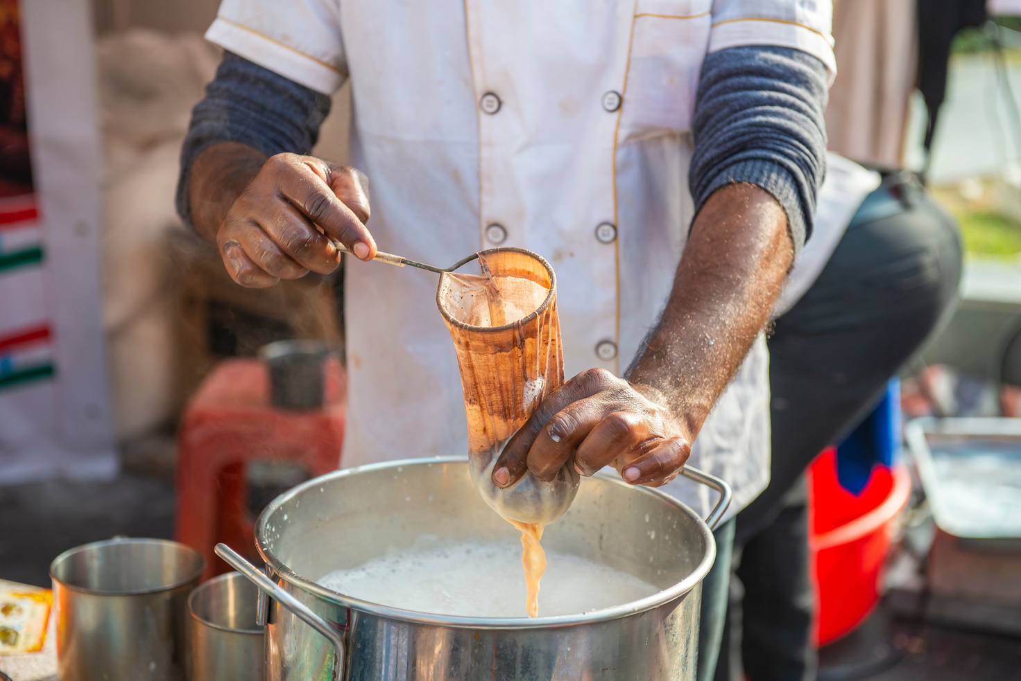 indian tea making style at roadside